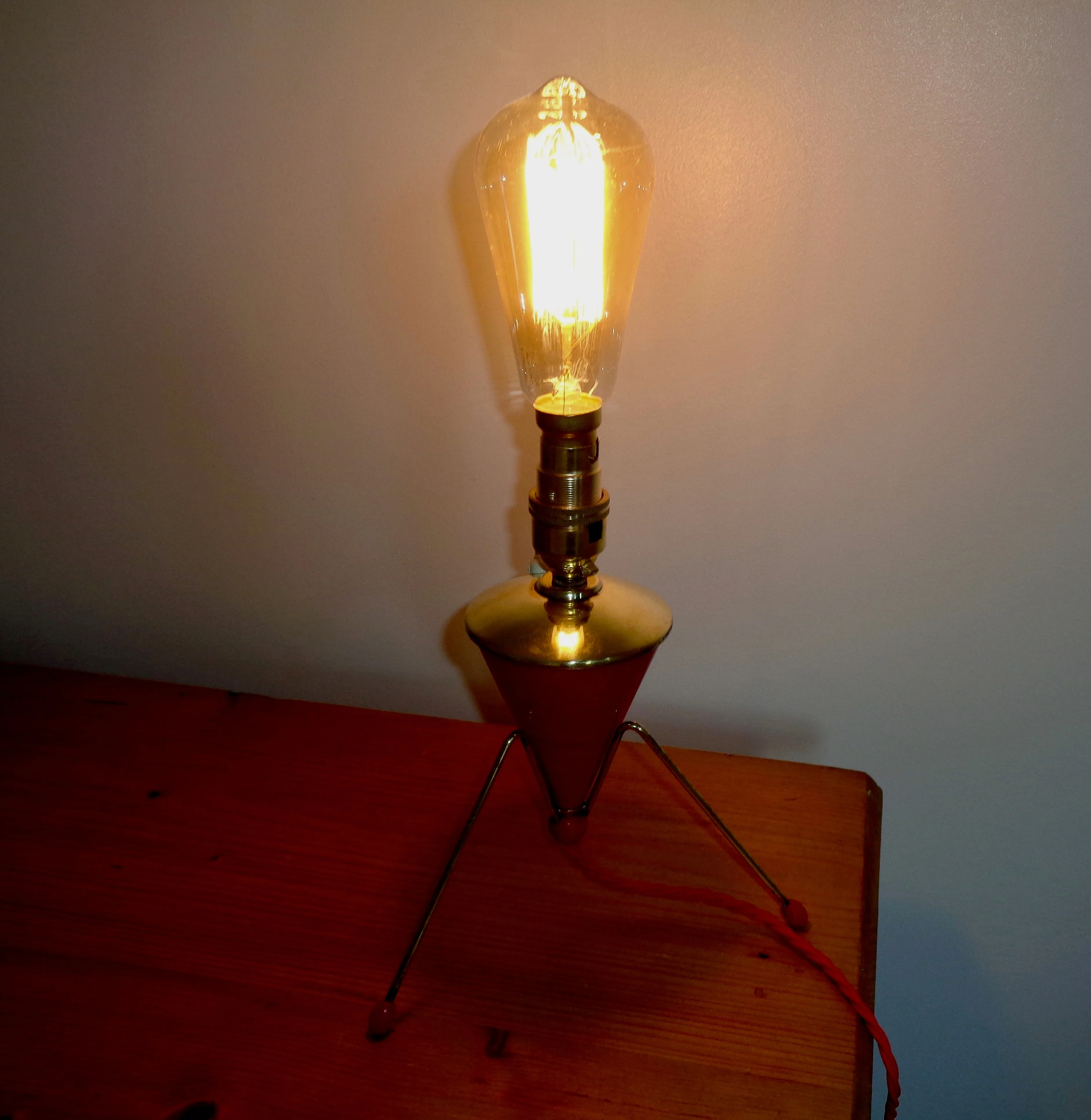 1950s Atomic Age Red Plastic & Brass Small Table Lamp