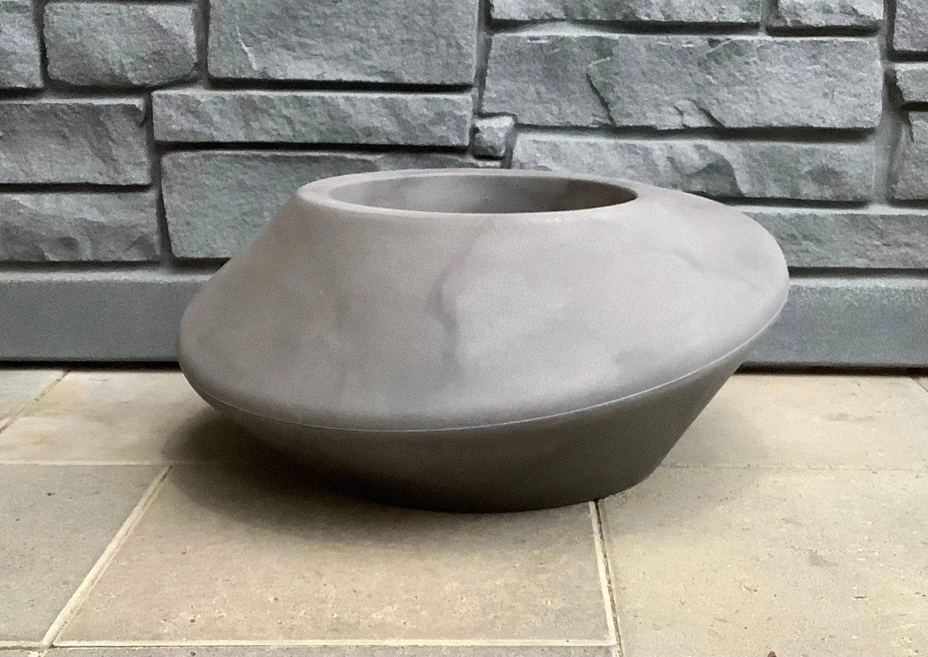 21.5" Top Pot Low Planter - Reversible - Black Slate