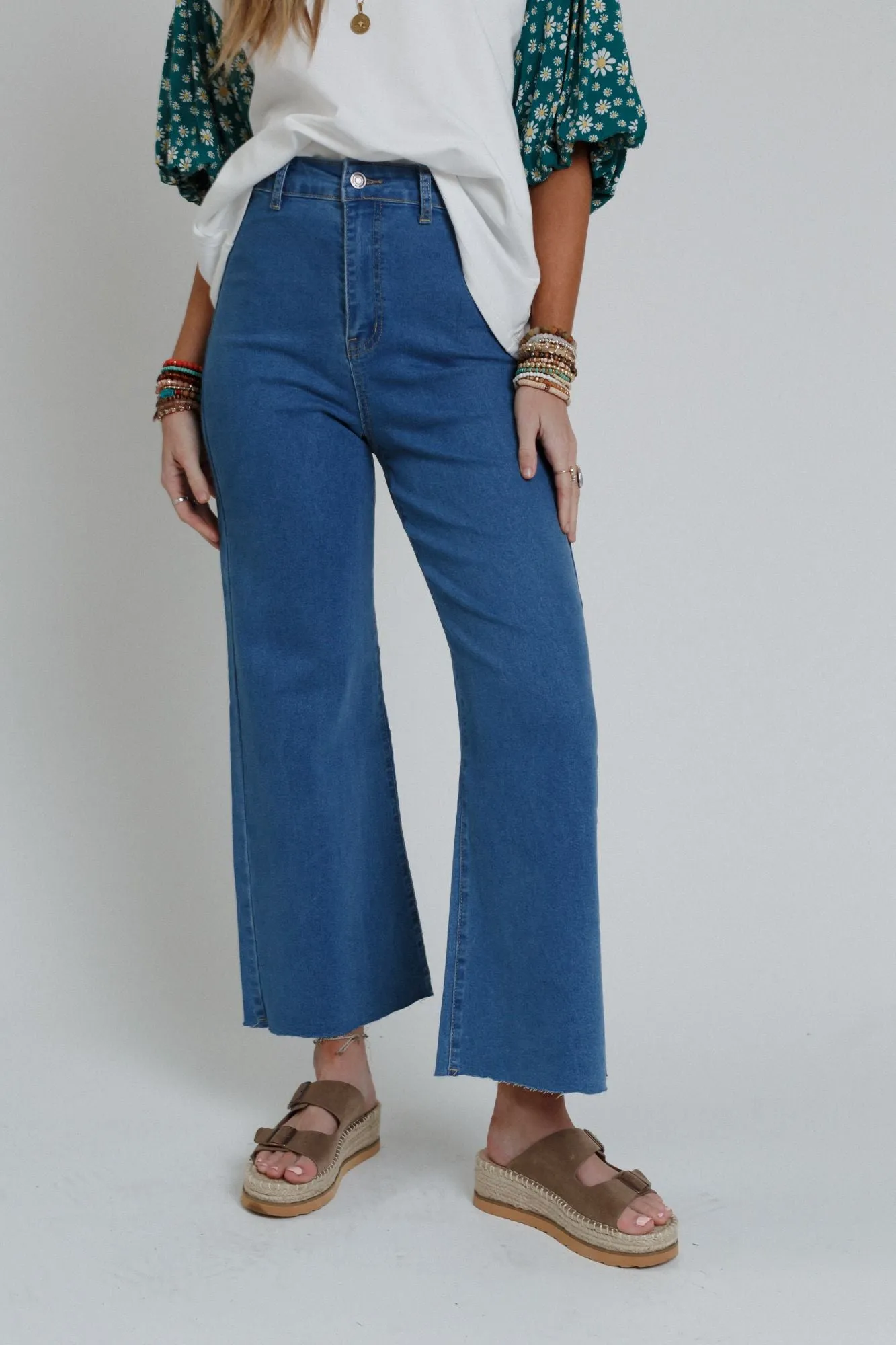 Ahead Of The Pack Cropped Jeans - Denim