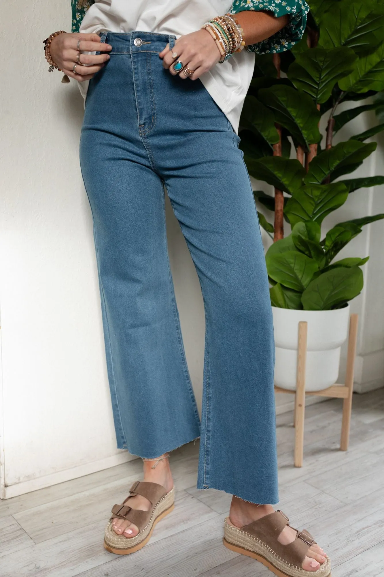 Ahead Of The Pack Cropped Jeans - Denim