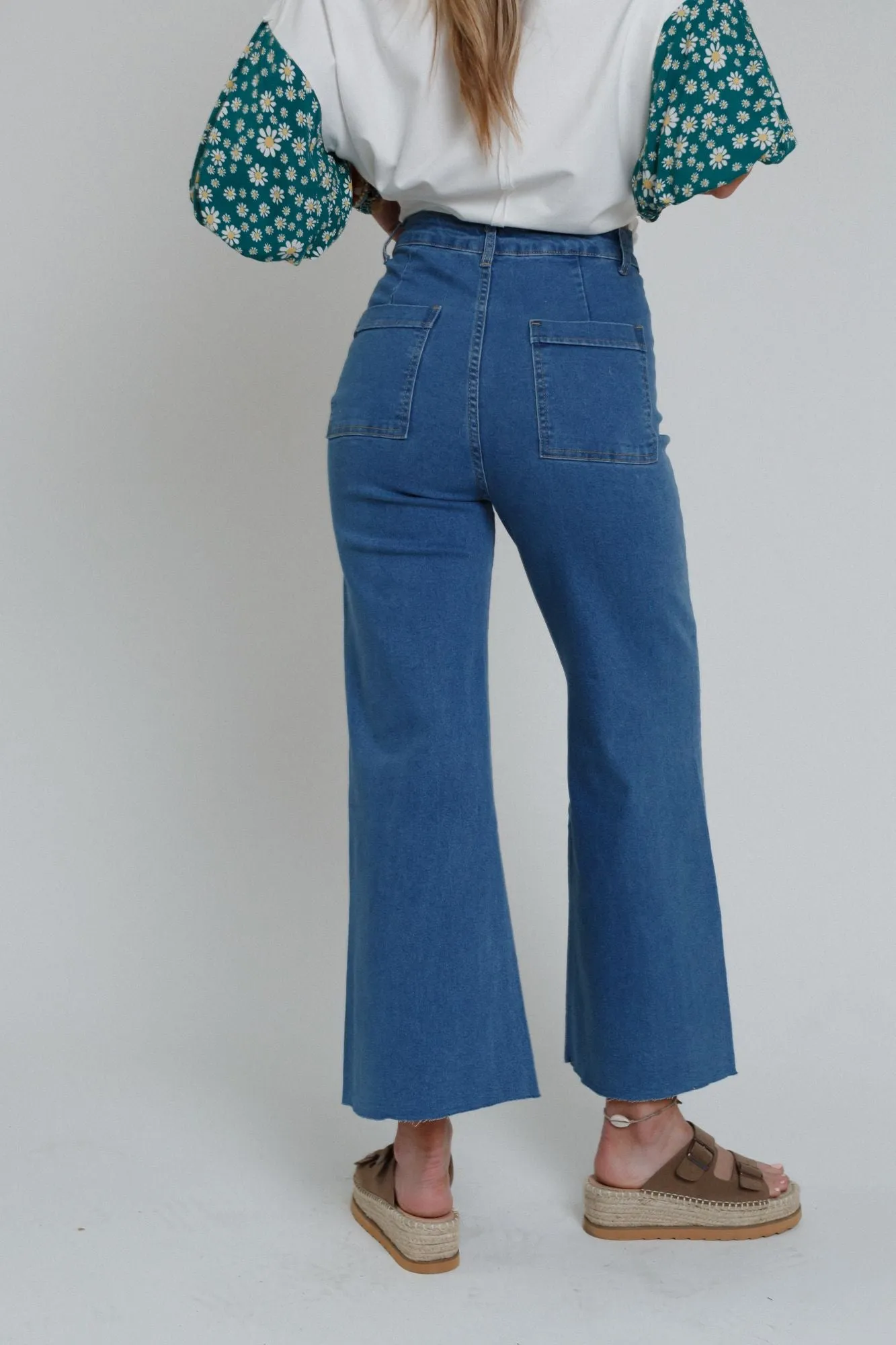 Ahead Of The Pack Cropped Jeans - Denim