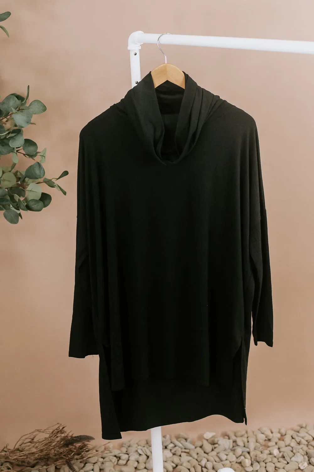 Girl On The Go Poncho, Black