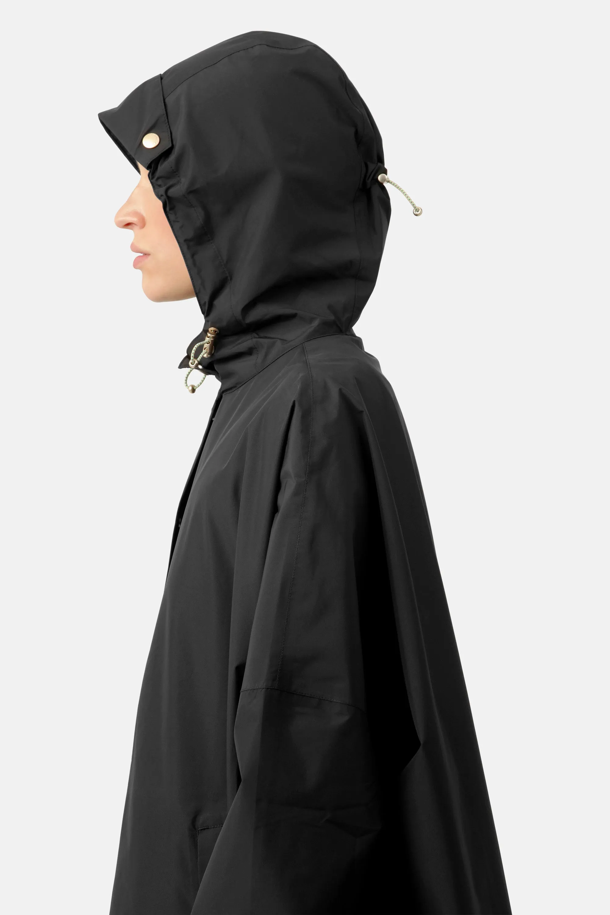 Poncho w. Sleeves - Black