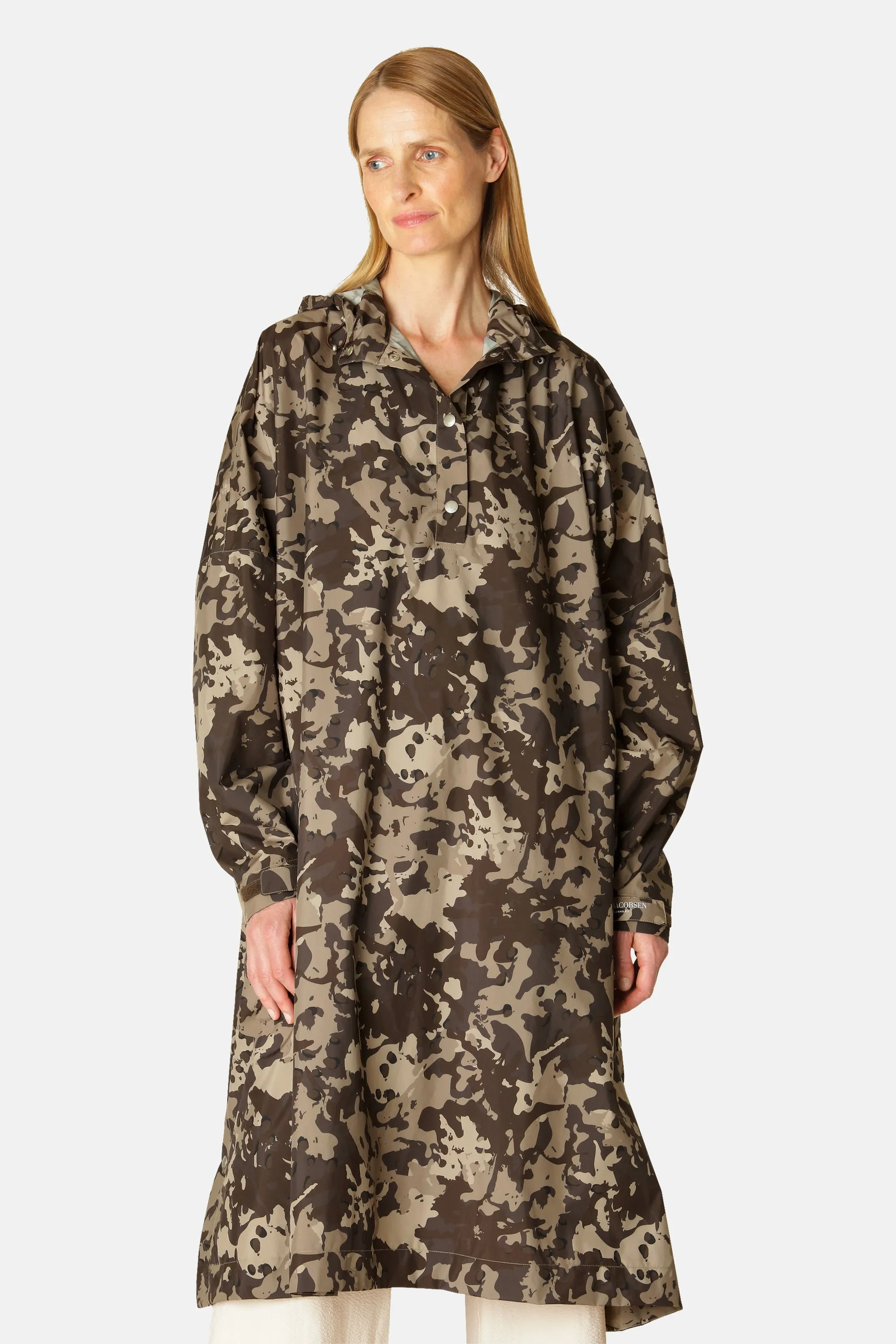 Poncho w. Sleeves - Brown Camo