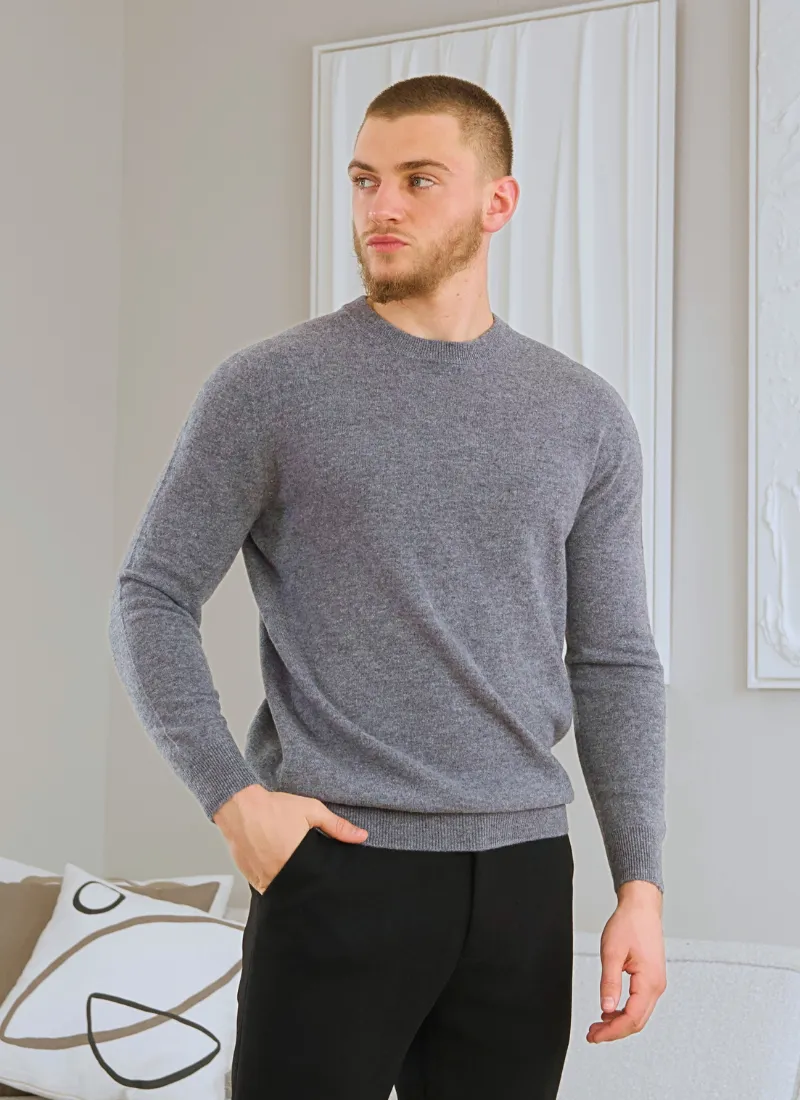 Soft Wool Fine Knit Sweater - Grey