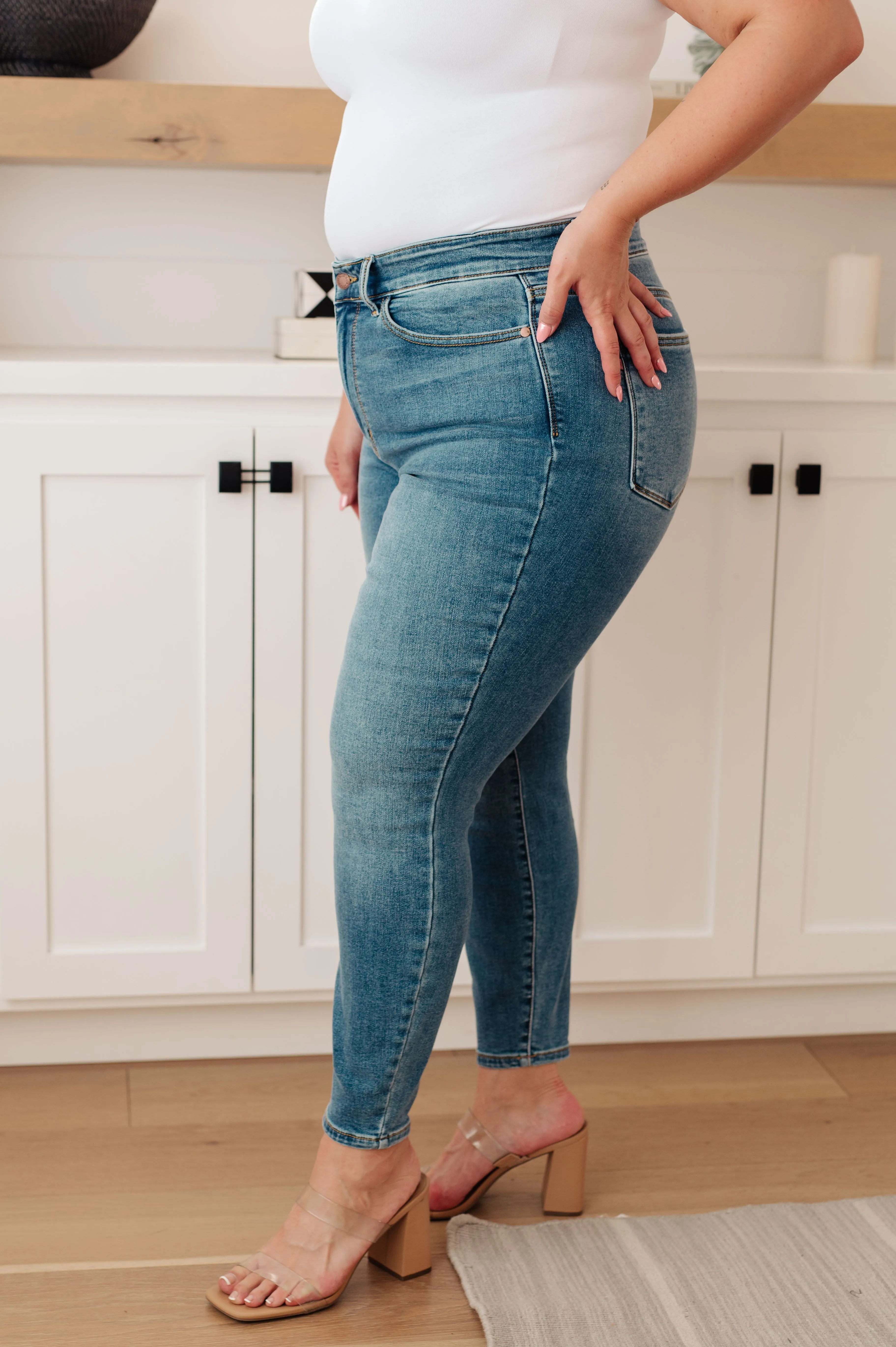 THERMAL: Bryant High Rise Skinny Jean - Judy Blue